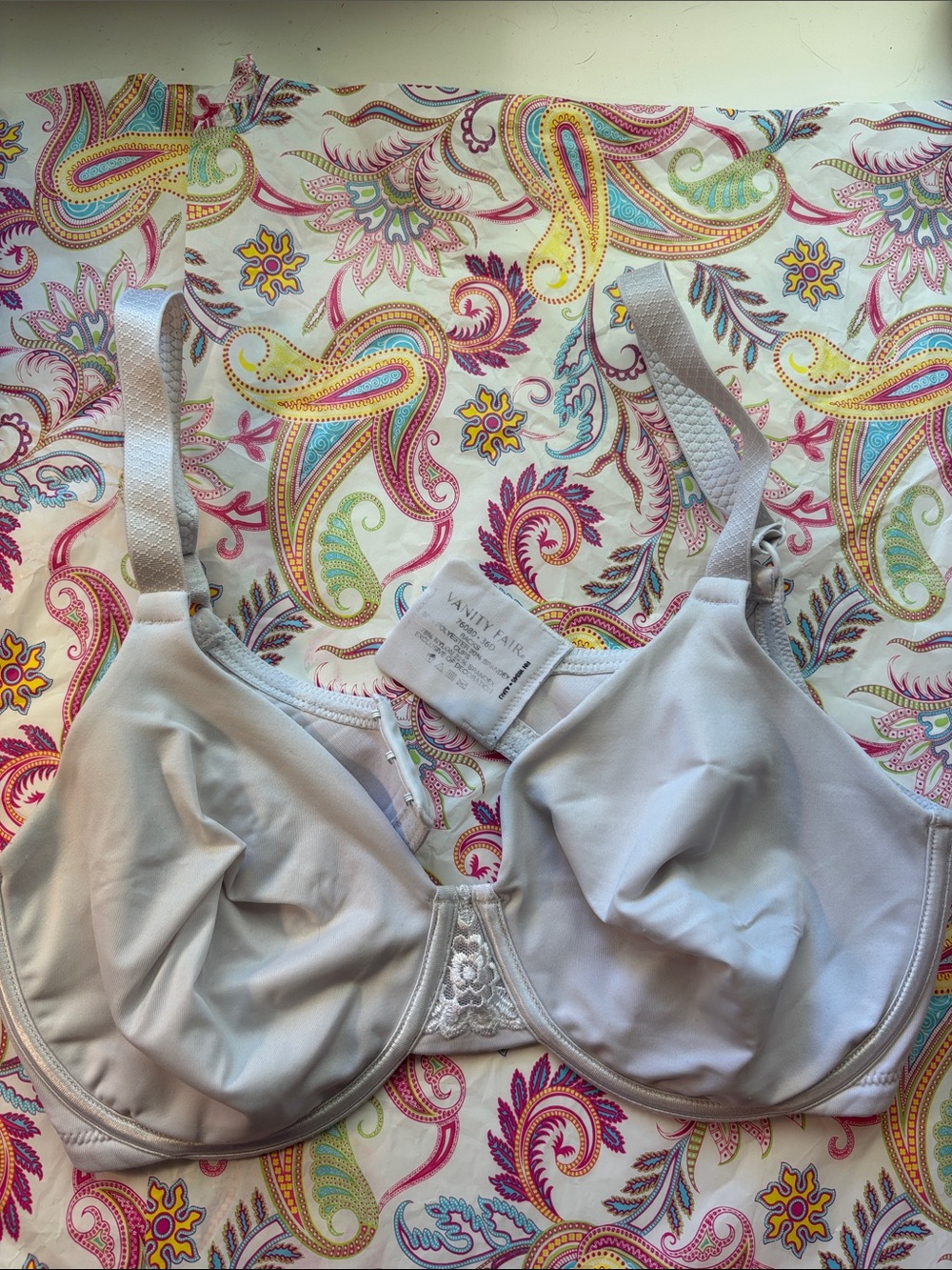 Vanity fair Full-Coverage Women's Bra in white Supportive Everyday Comfort